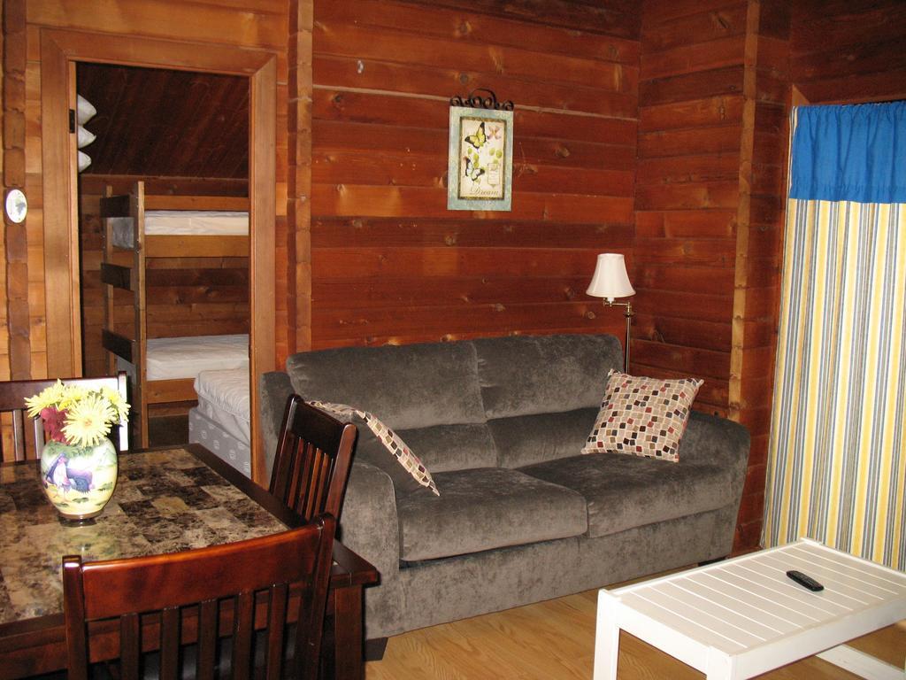 Forest Lake Camping Resort Cabin 18 Advance Zewnętrze zdjęcie